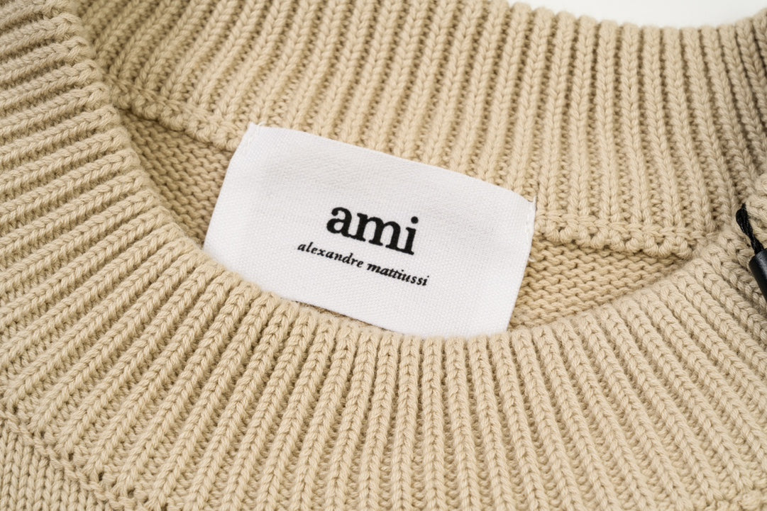 Crew Neck Sweater ¡§C Unisex