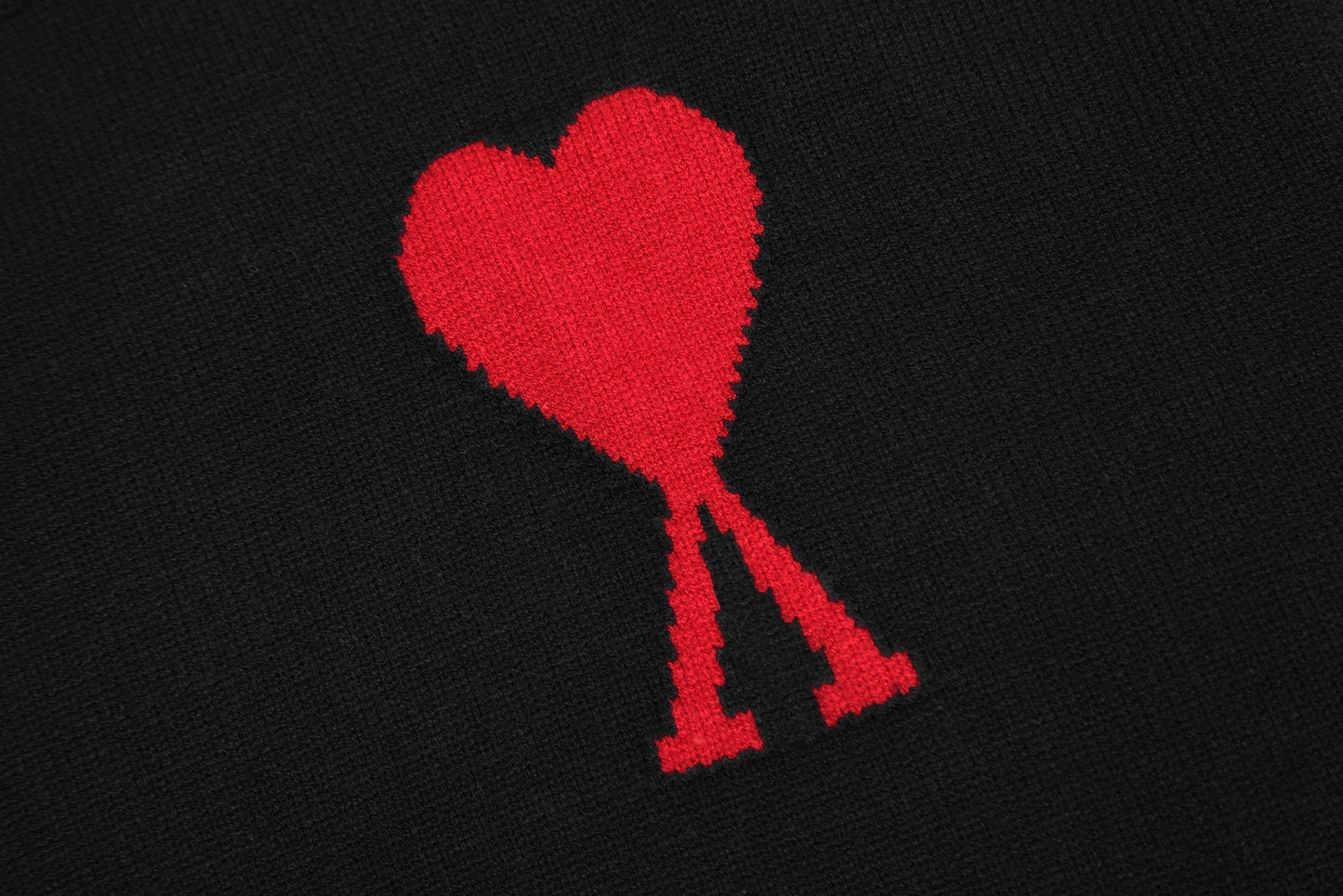 Unisex Heart-Shaped Sweater TREND