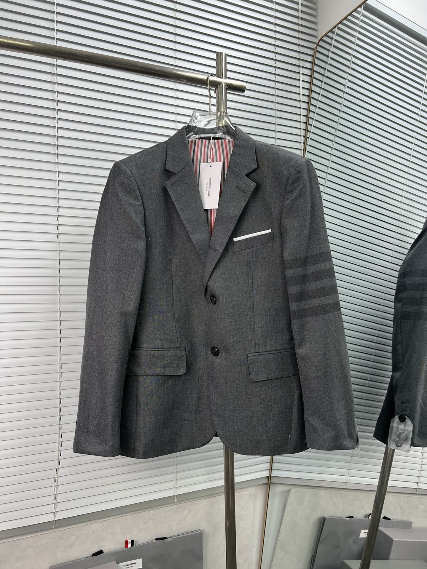 2025SSS Men's four-bar striped suit THOM TREND