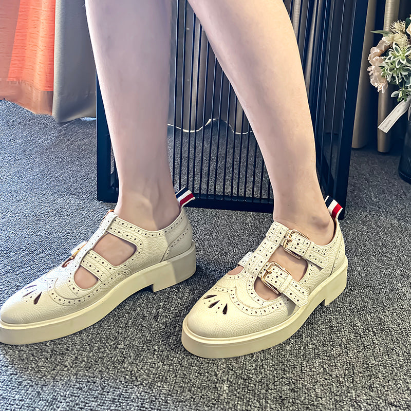 Women's hollow leather shoes THOM TREND