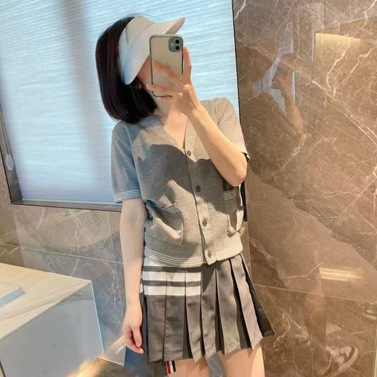 2025SS  V-neck short sleeves THOM TREND