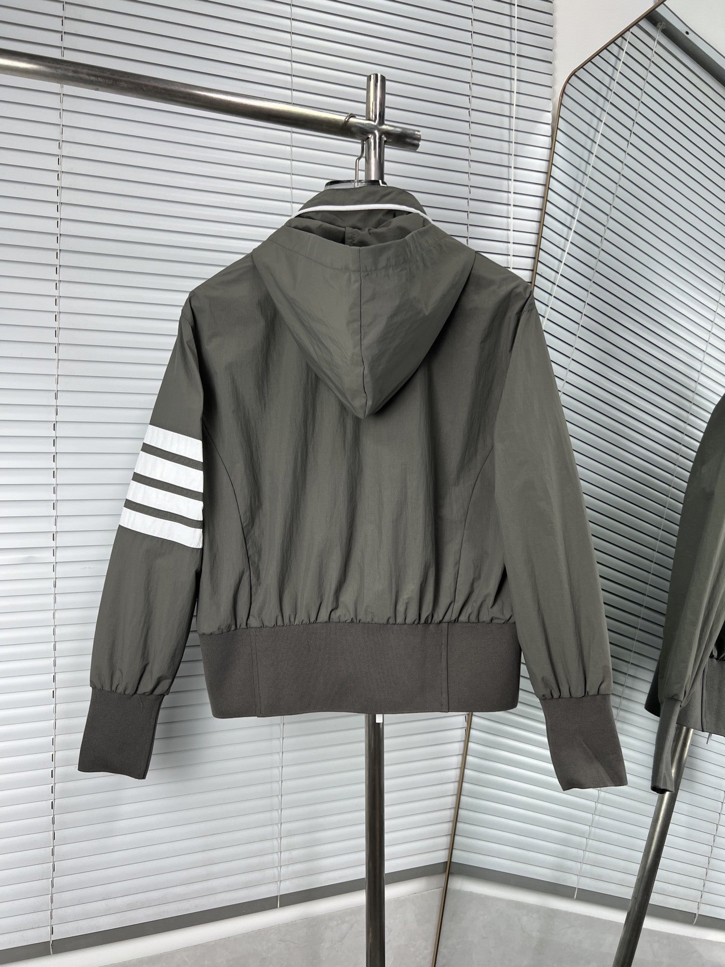 2025SS striped zip-up jacket THOM TREND