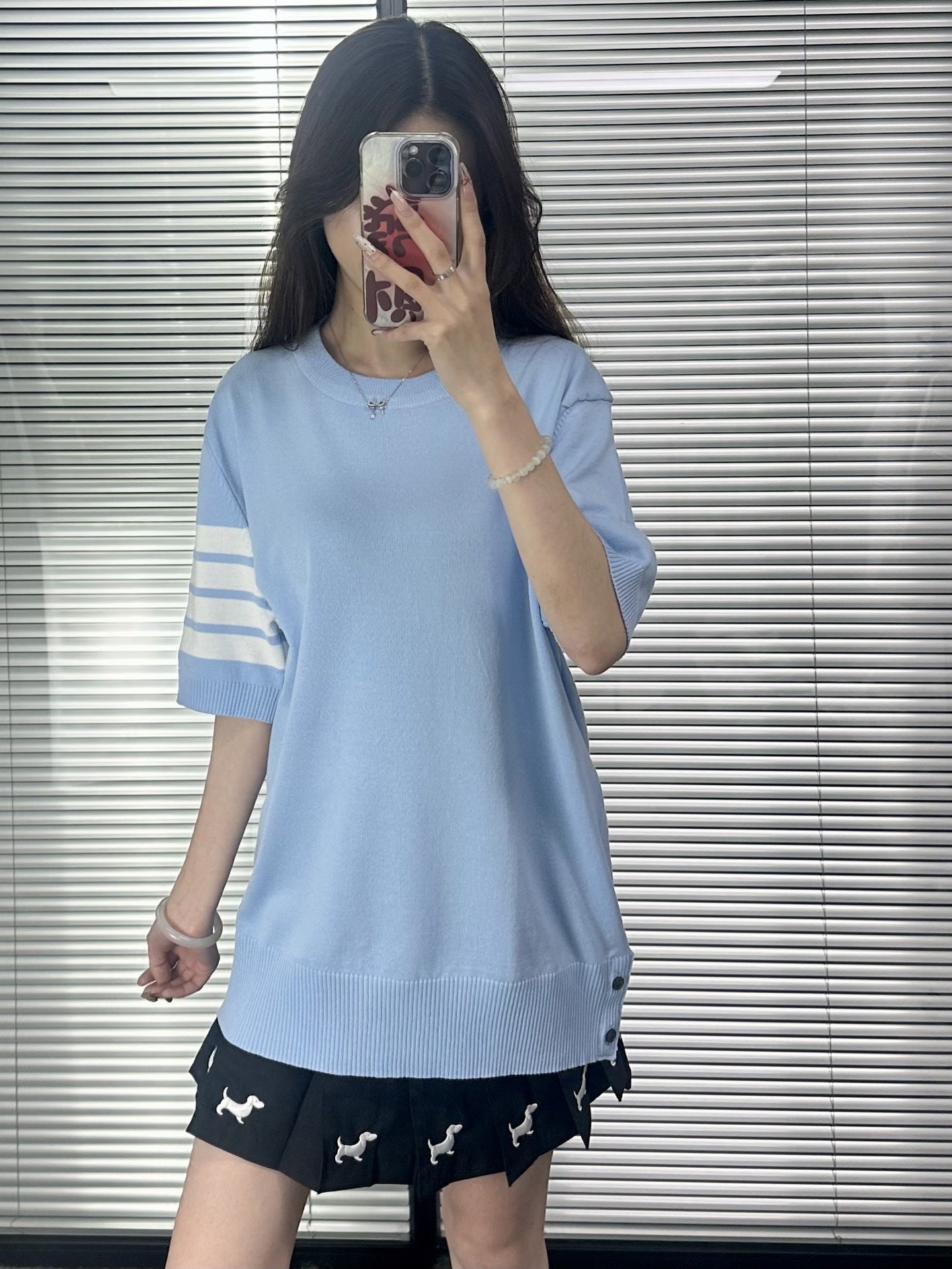 Women's four-bar v-neck cardigan（副本） THOM TREND