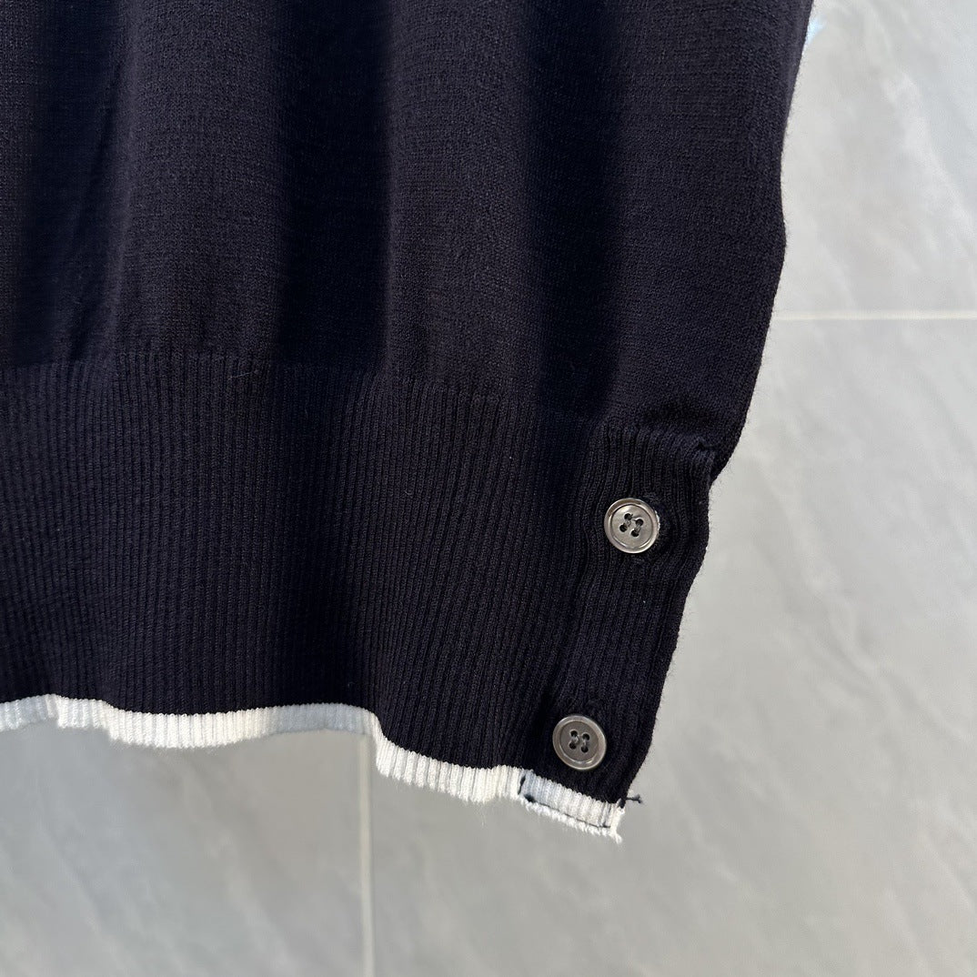 Short-sleeved T-shirt pleated skirt suit（副本） THOM TREND