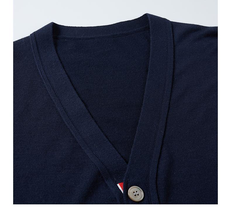 Unisex V-neck thin cardigan THOM TREND