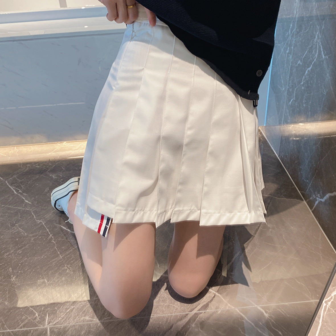 Unisex Gray and White Stripes（副本） THOM TREND