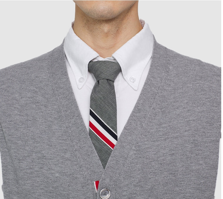 2025 knitted vest THOM TREND