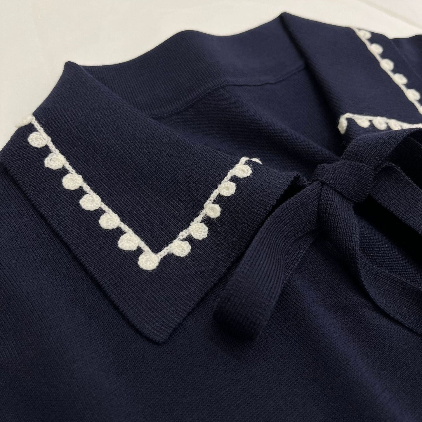 Puppy V-neck short sleeves（副本） THOM TREND