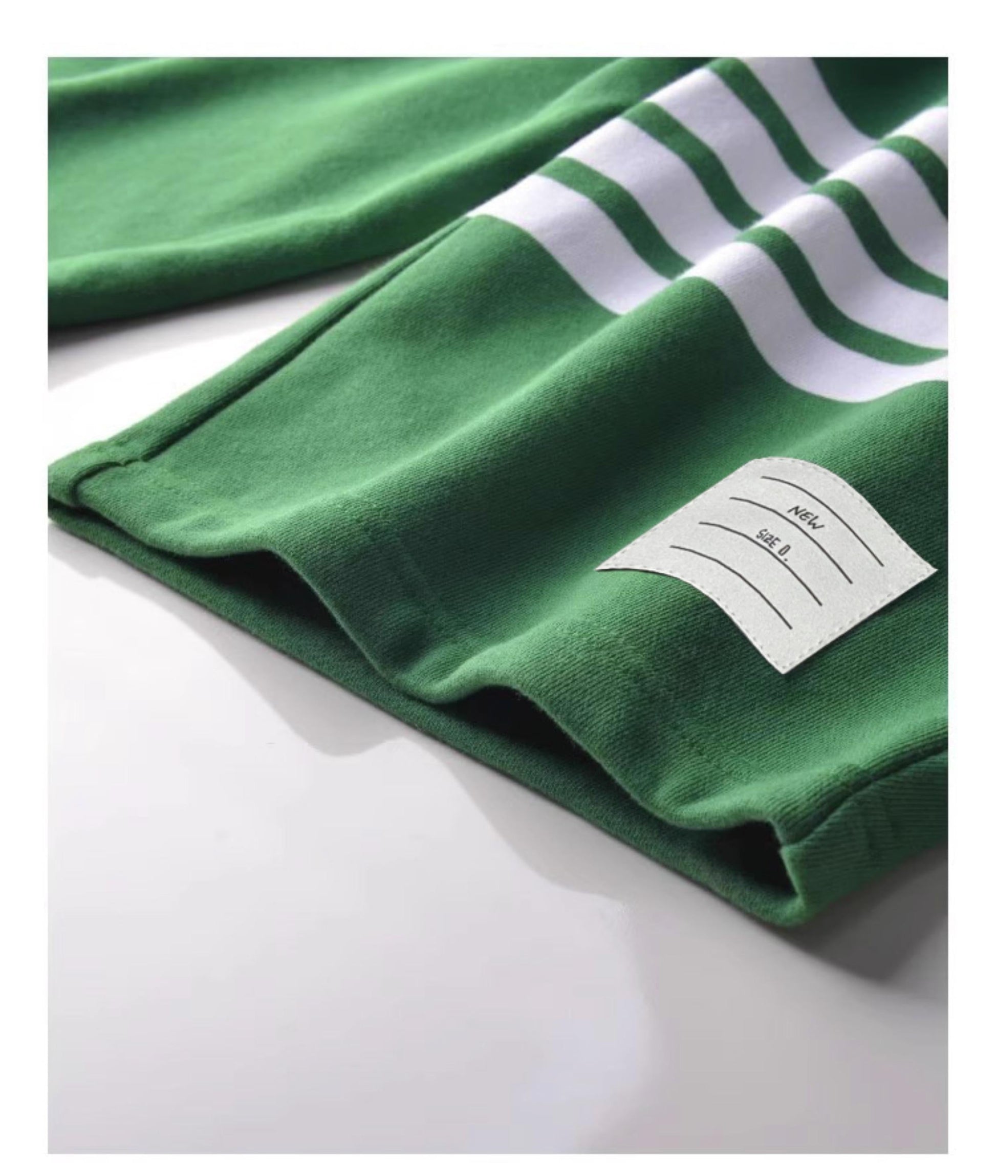 Unisex Classic 4-Bar Shorts THOM TREND