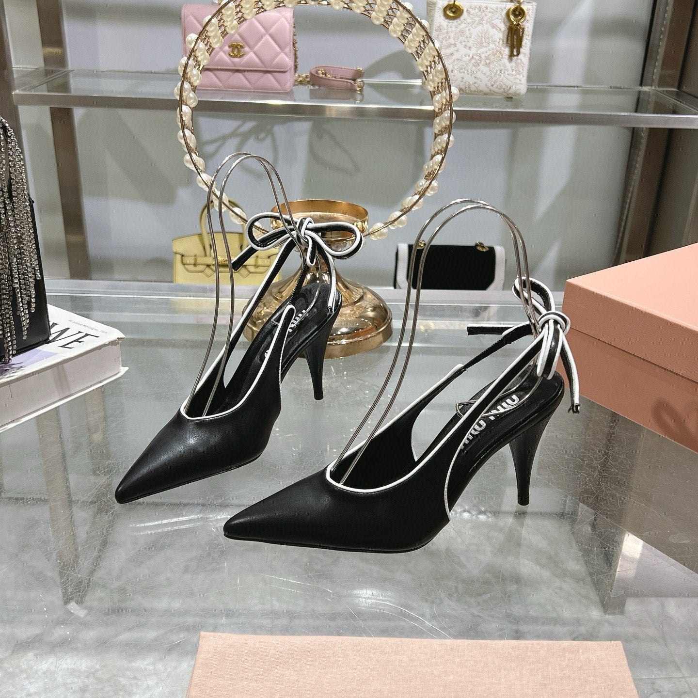 Pointed-toe high heels THOM TREND