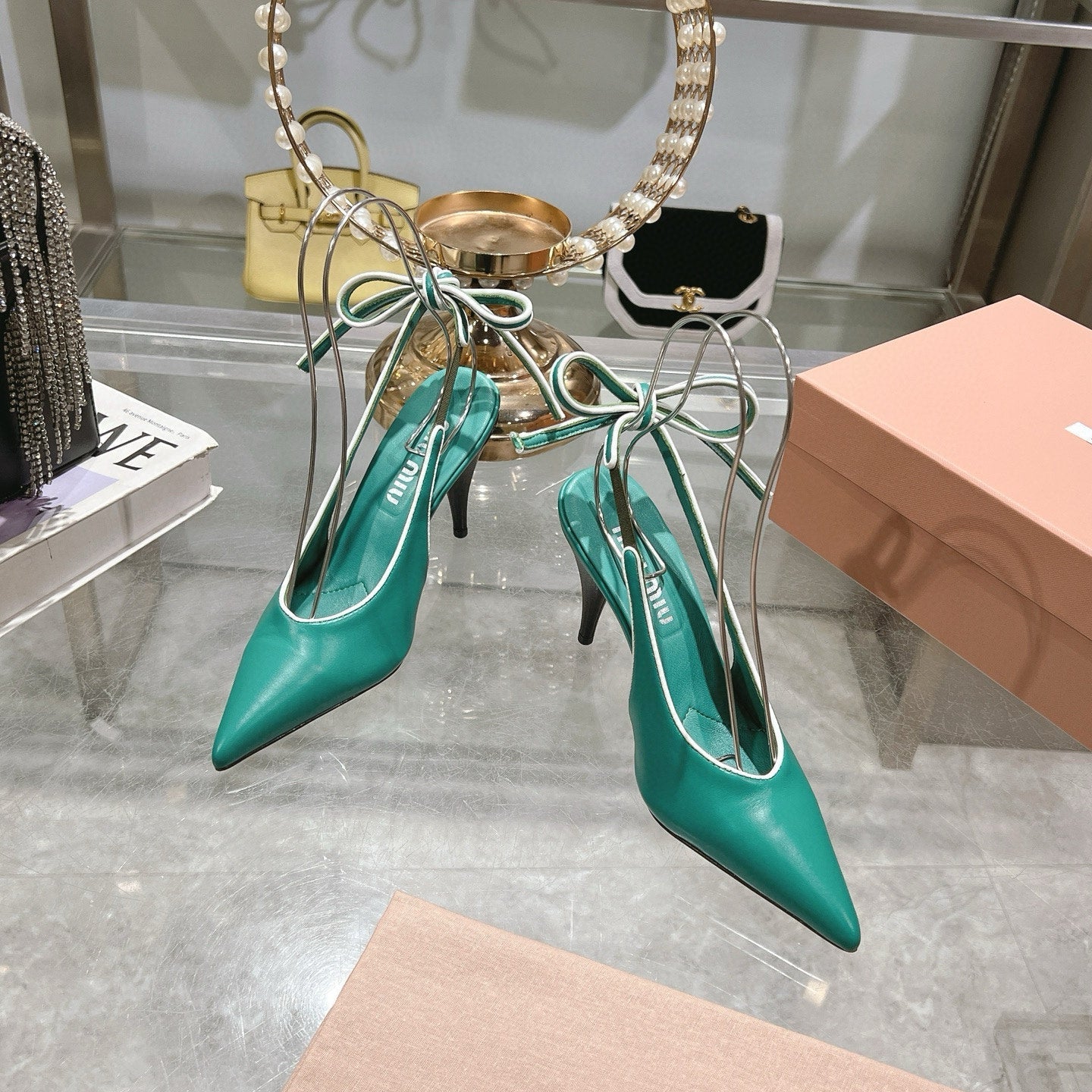 Pointed-toe high heels THOM TREND