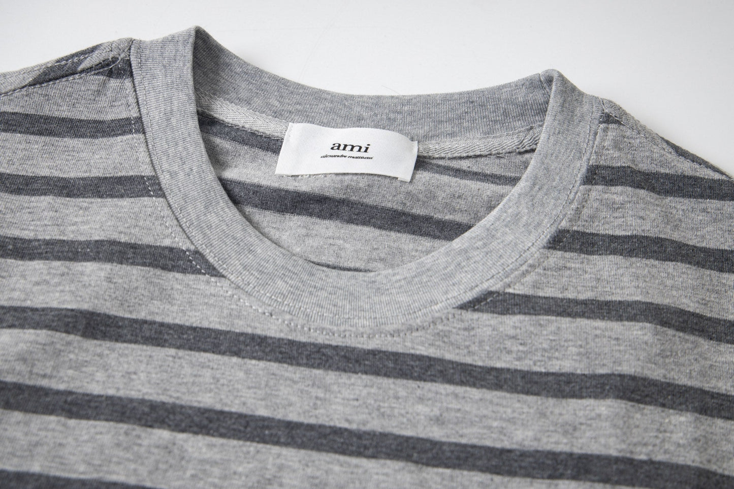 Heart Embroidery Striped Short-Sleeve T-Shirt ¡§C Gray & Brown