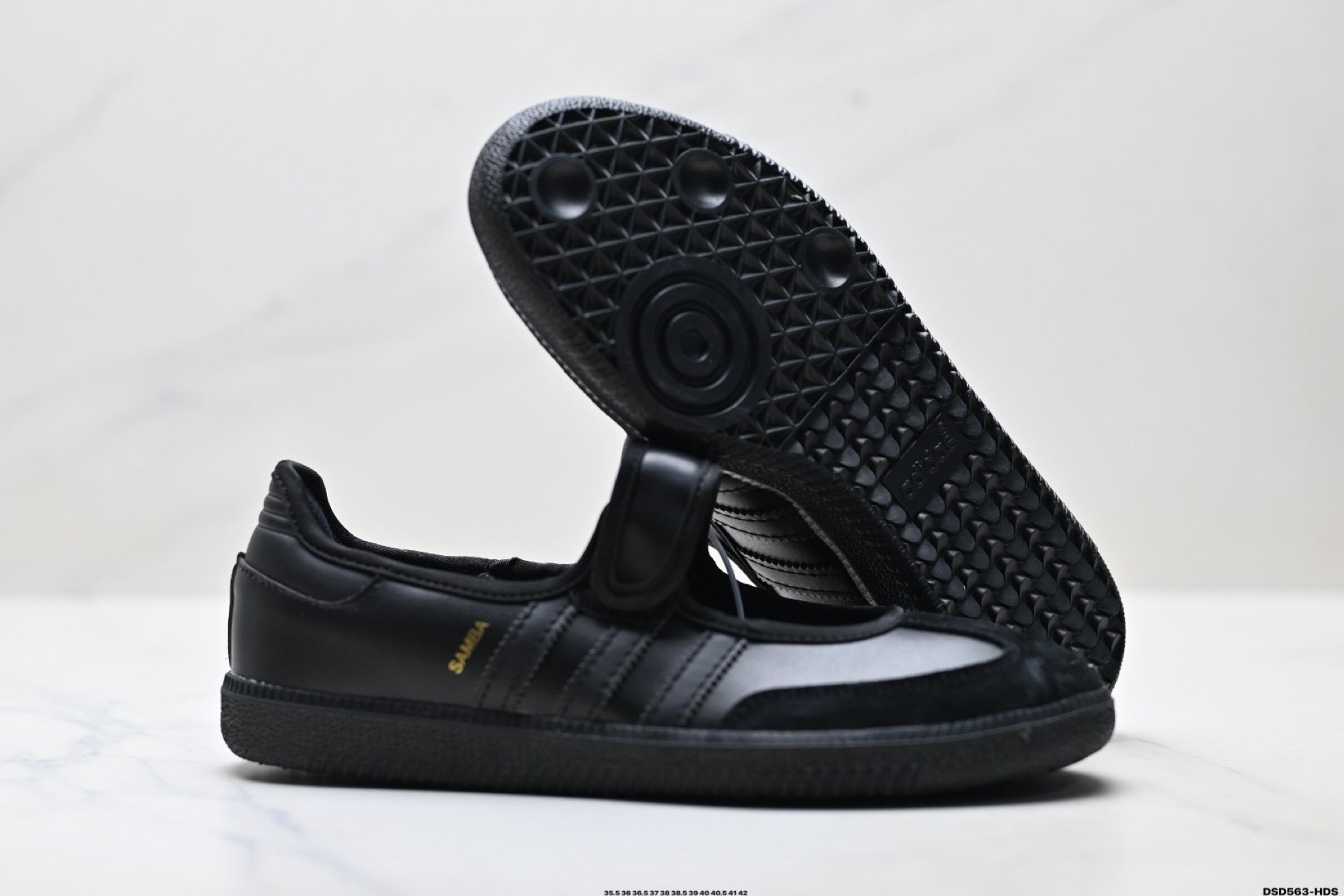 Boost Running Shoes – Cushioned, Lightweight & Stylish