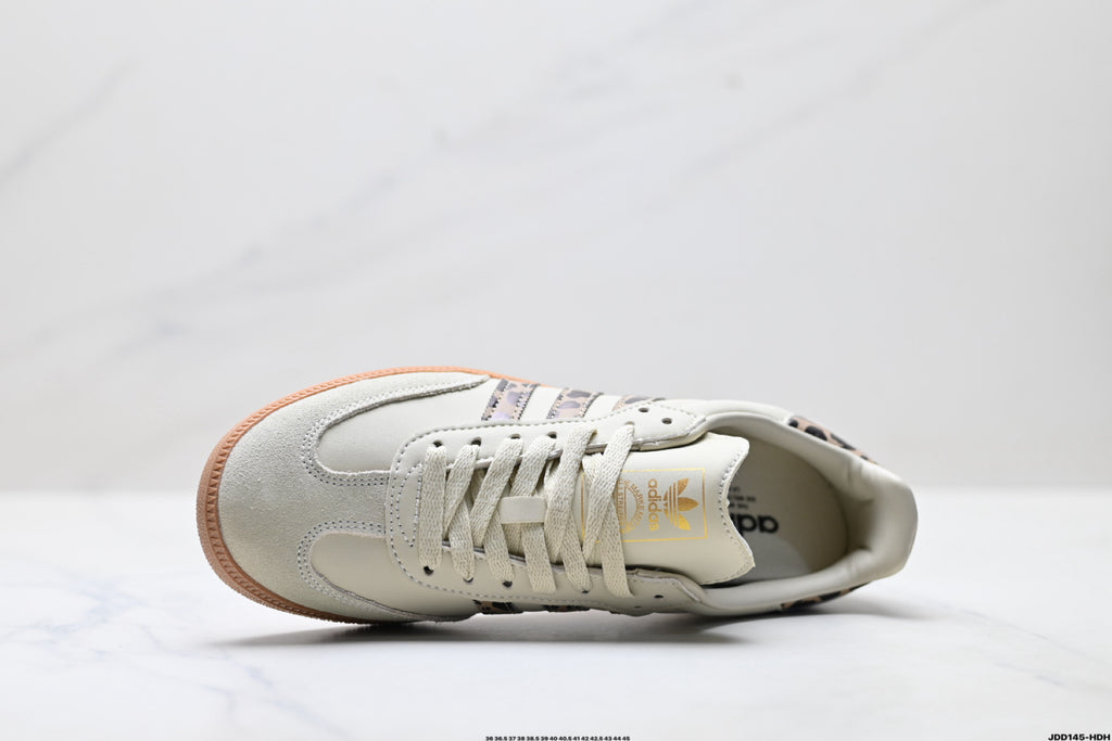 Samba Classic Low-Top Sneakers