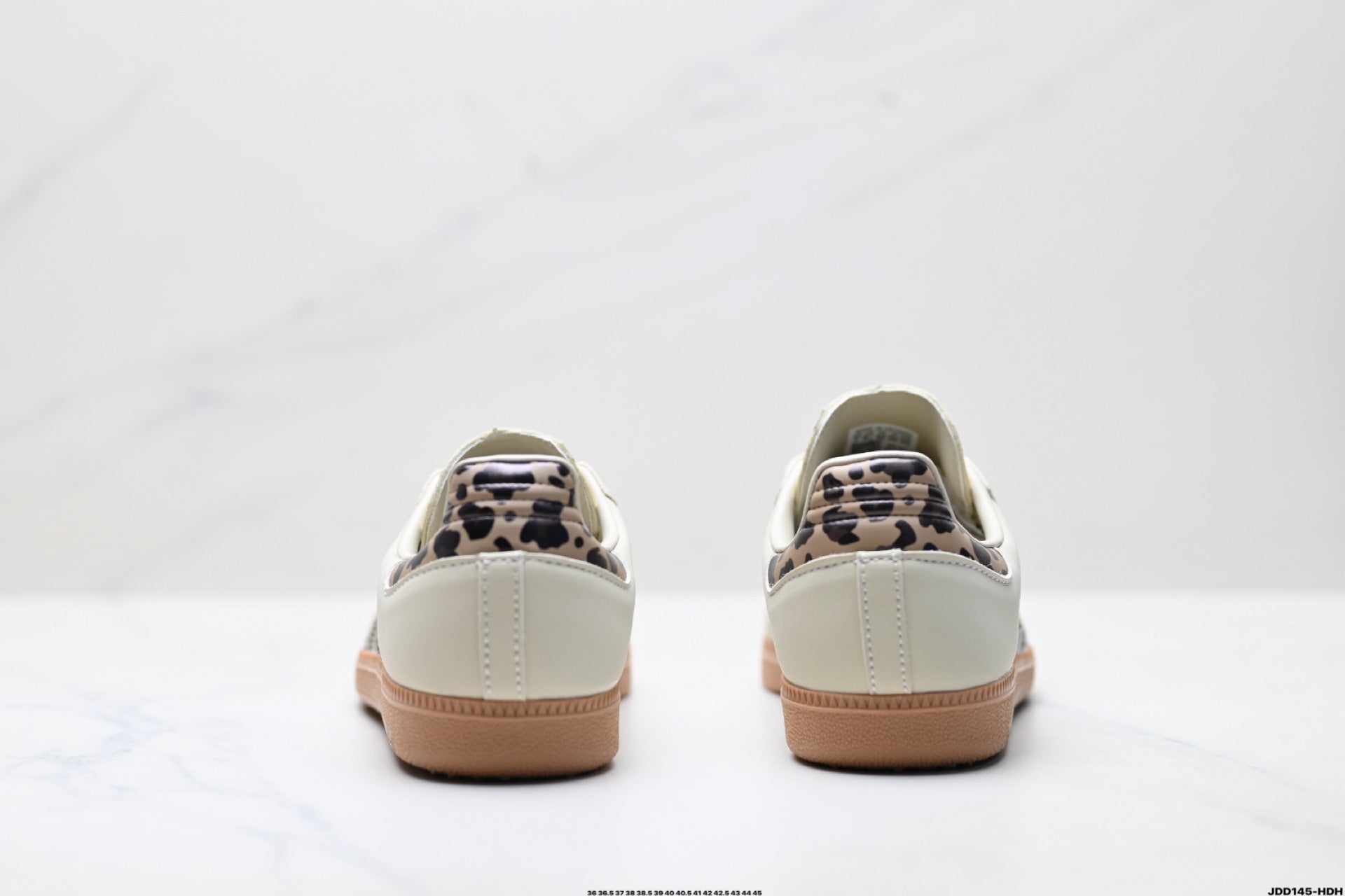 Samba Classic Low-Top Sneakers