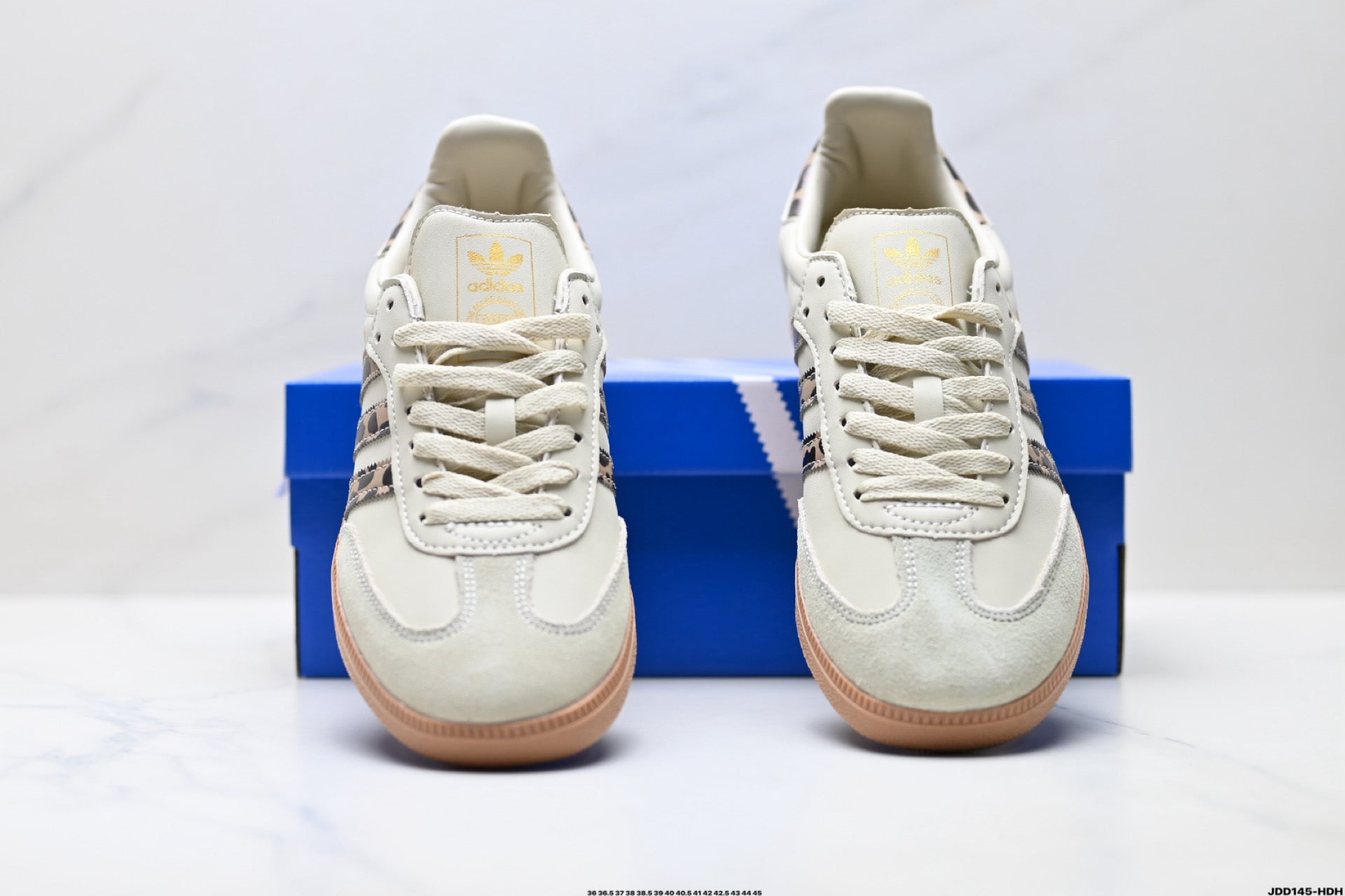 Samba Classic Low-Top Sneakers