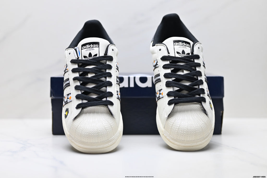 Shell Toe DIY Custom Low-Top Sneakers