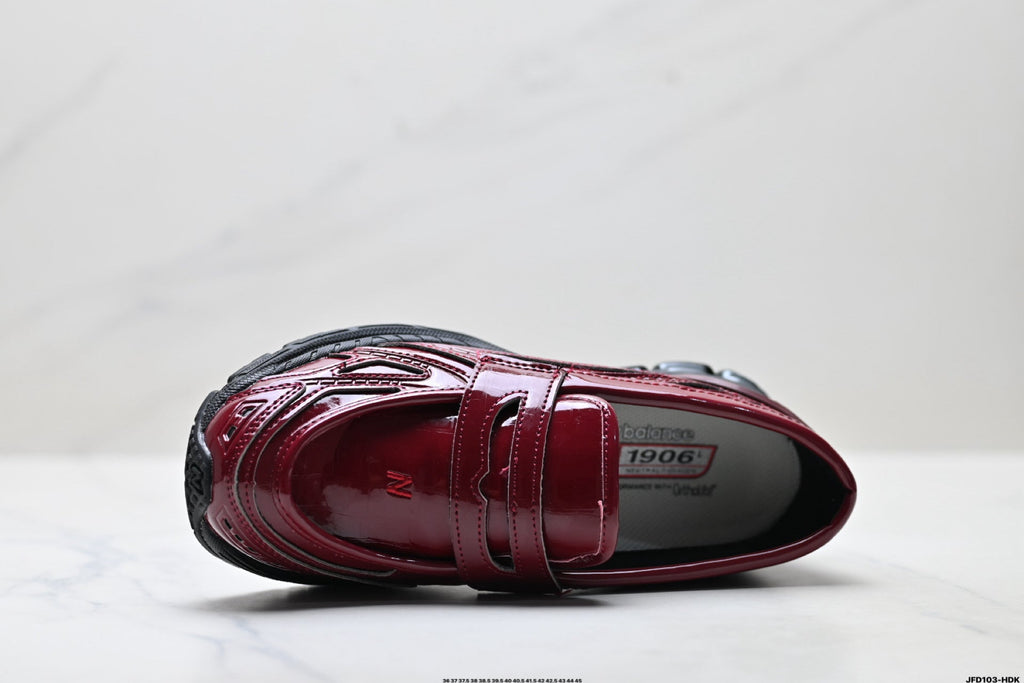 New Balance 1906L Loafers - Burgundy