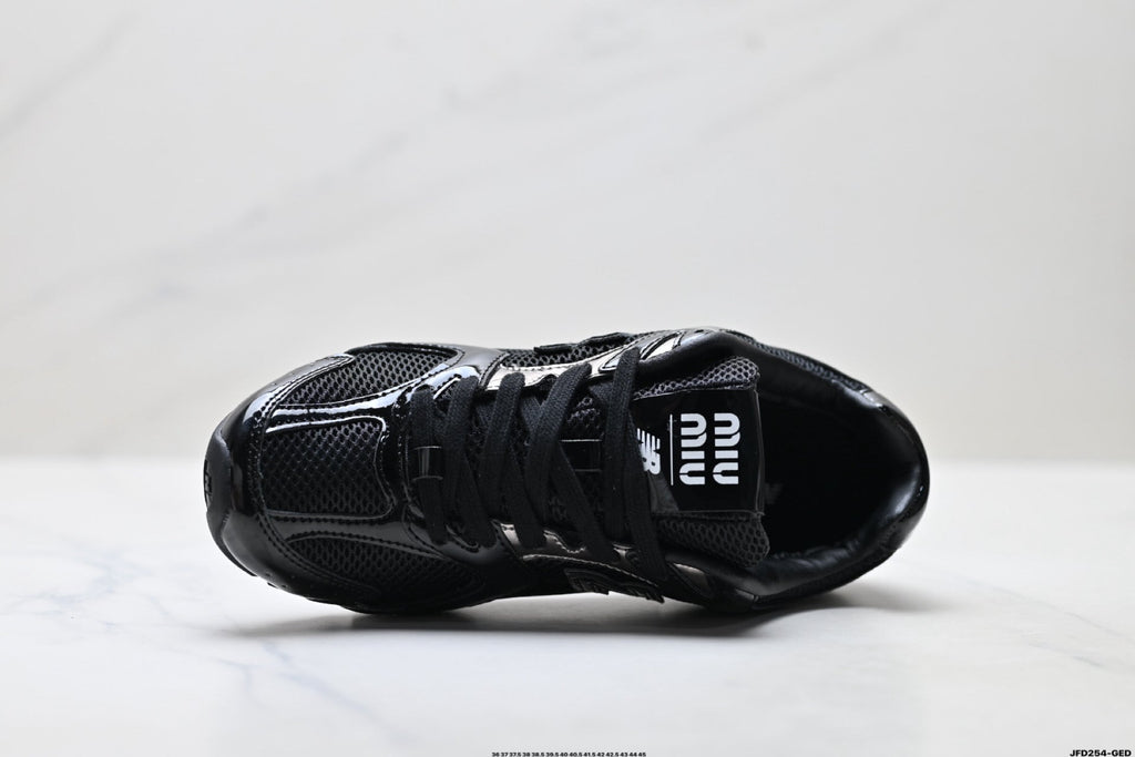 New Balance 530 SL Sneakers - Black