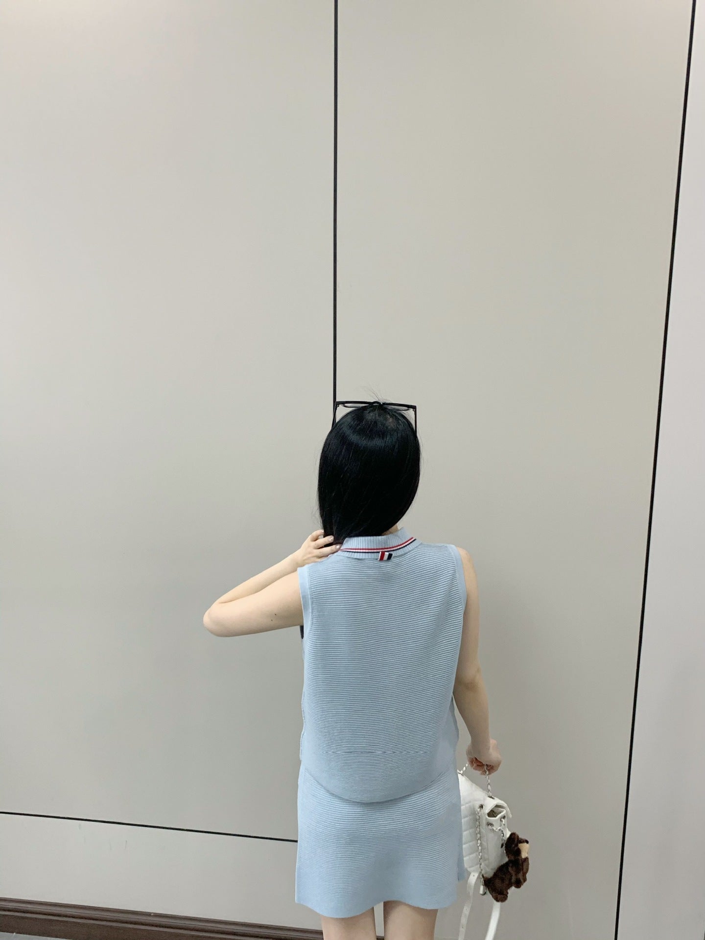 V-neck short-sleeved T-shirt（复制） THOM TREND