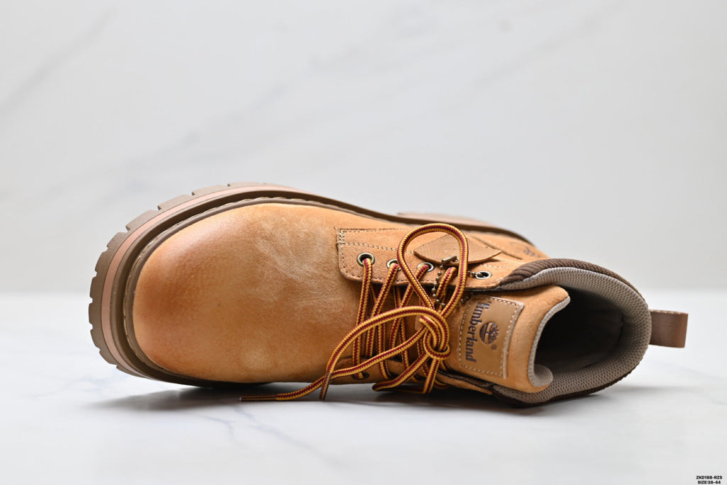 Timberland Wheat Classic Chukka Boot - detail image 2