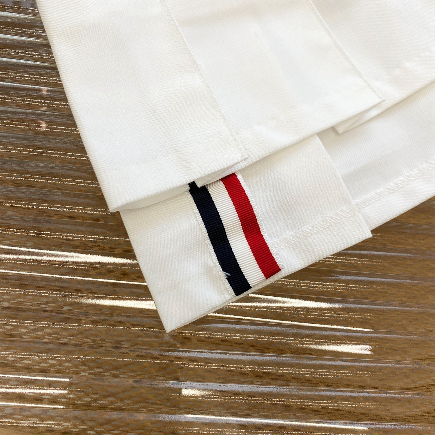 Unisex Gray and White Stripes（副本） THOM TREND