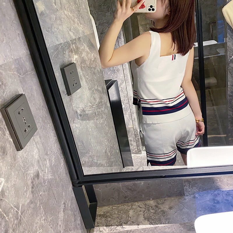 Women's vest knitted suit