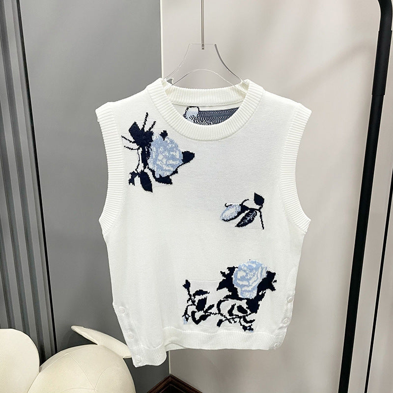 Crew neck knitted vest