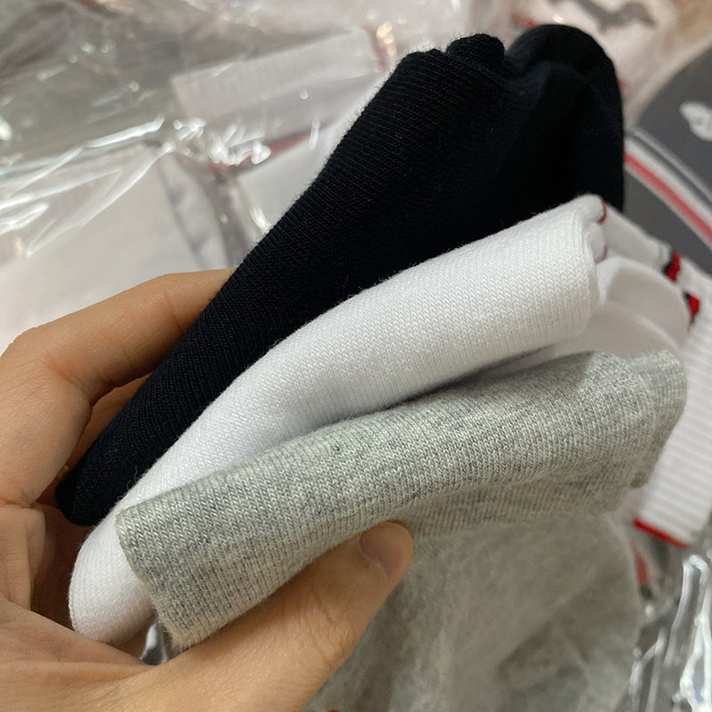 Knitted star and puppy dress（复制） THOM TREND