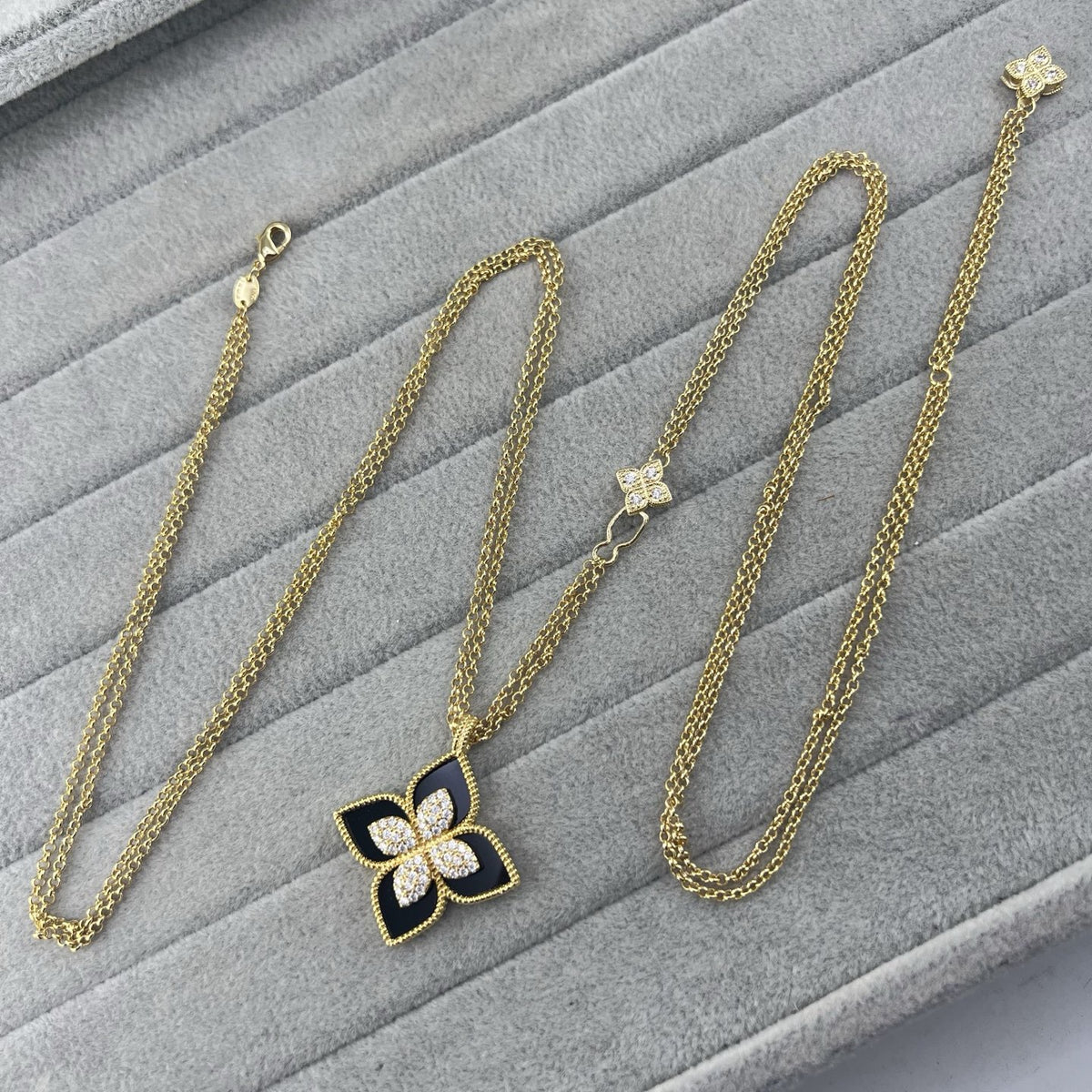 Roberto Coin Style Four-Leaf Clover Cubic Zirconia Necklace detail view 13