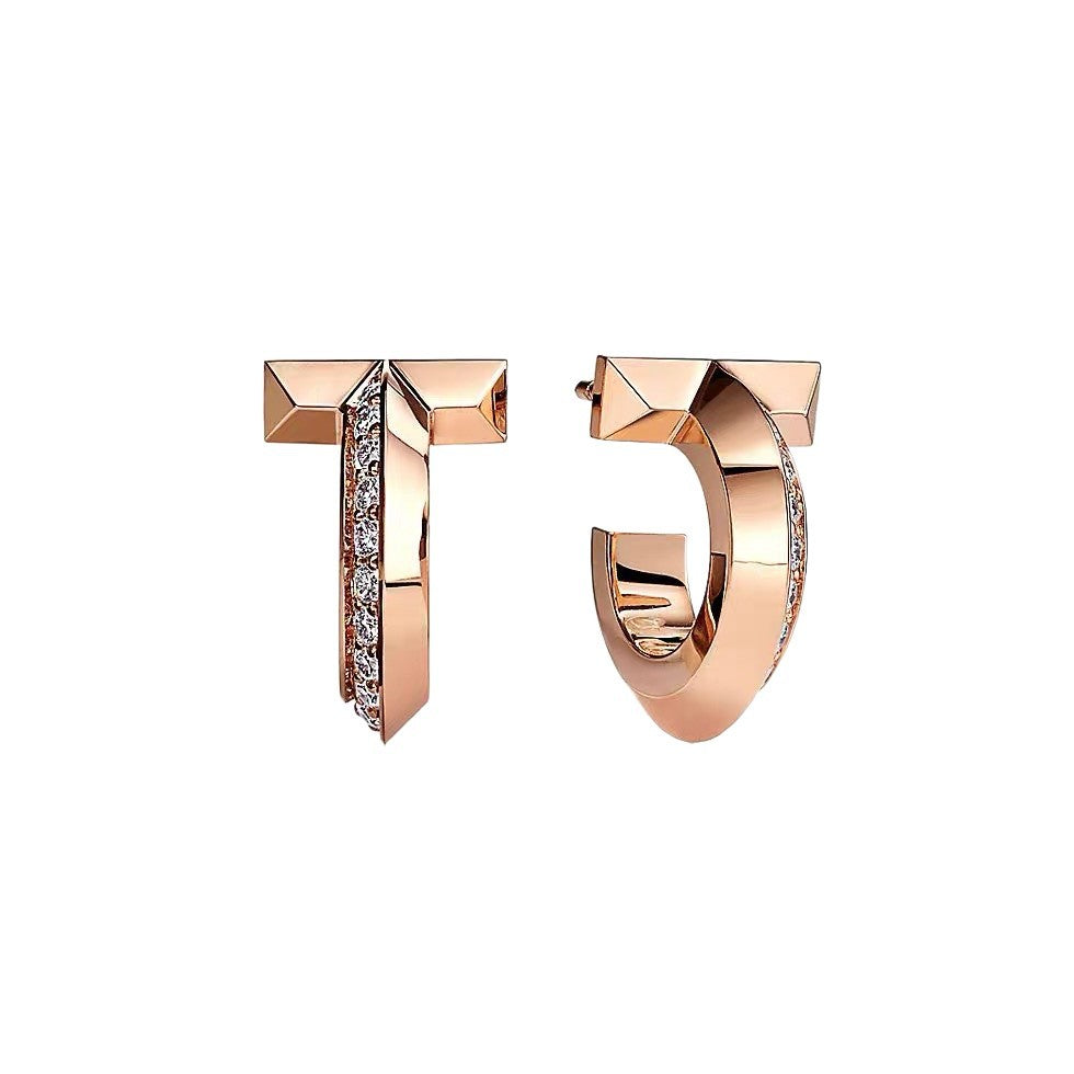 Tiffany Style T Motif Cubic Zirconia Earrings detail view 4