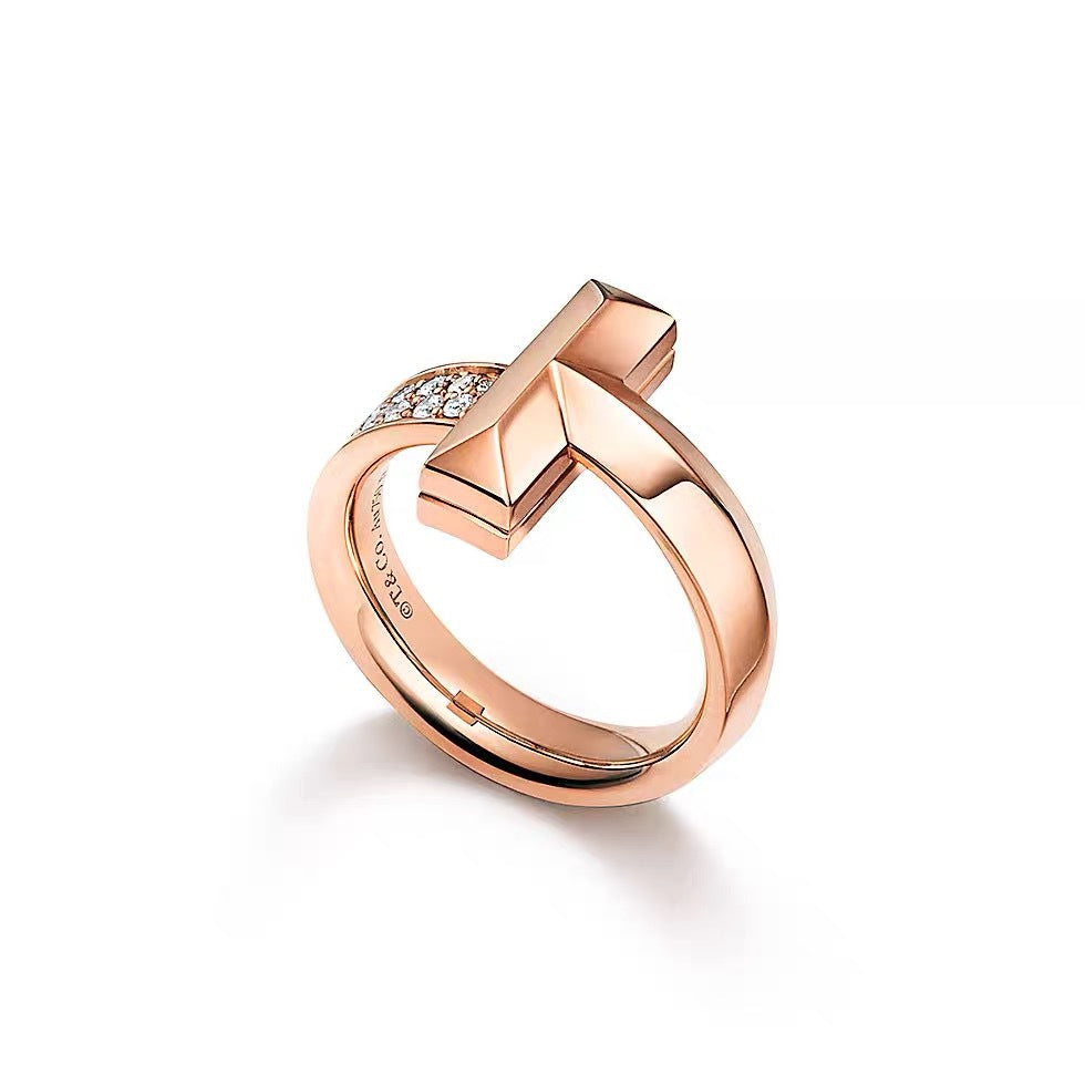 Tiffany Style Knot Cubic Zirconia 18K Gold-Plated Ring detail view 7