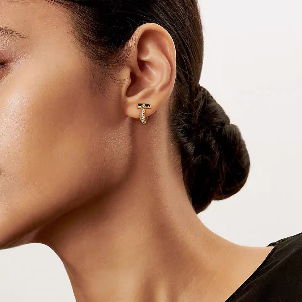 Tiffany Style T Motif Cubic Zirconia Earrings detail view 3