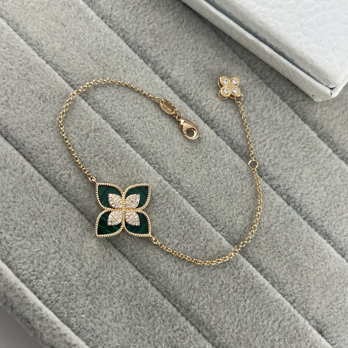 Roberto Coin Style Four-Leaf Clover Cubic Zirconia Bracelet detail view 8