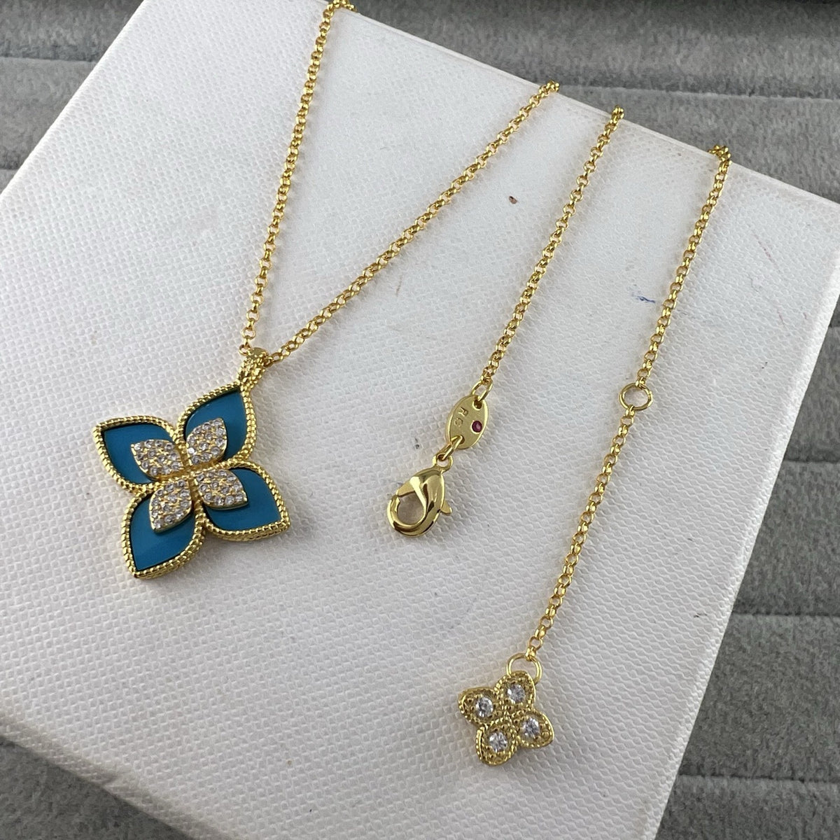 Roberto Coin Style Four-Leaf Clover Cubic Zirconia Necklace detail view 22