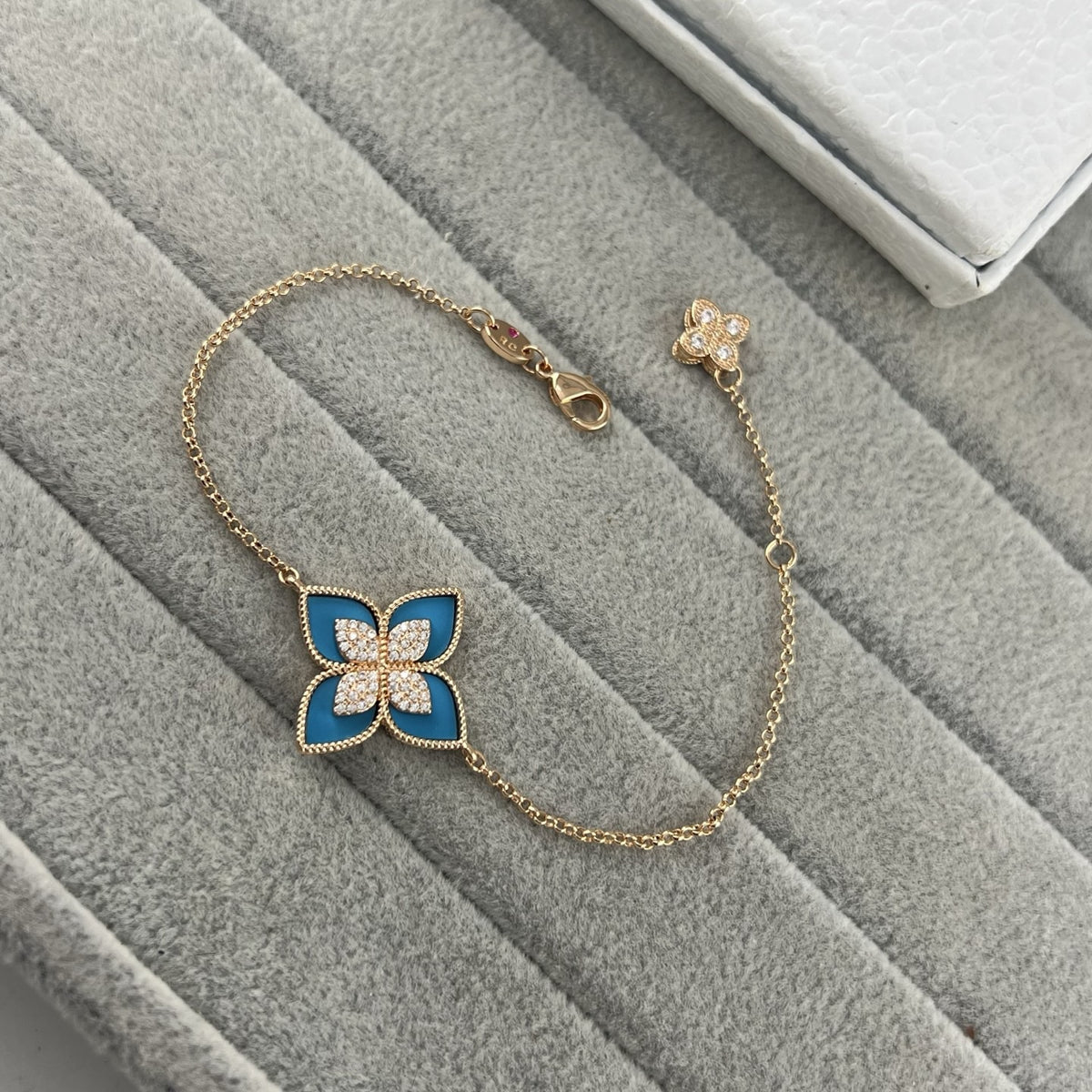 Roberto Coin Style Four-Leaf Clover Cubic Zirconia Bracelet detail view 20