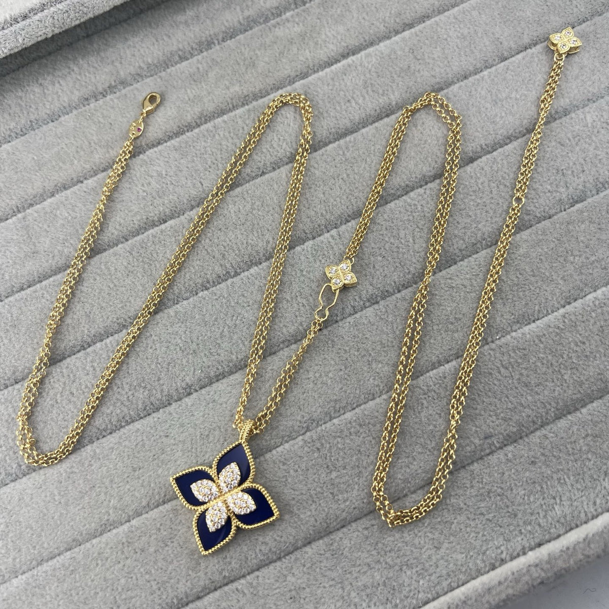 Roberto Coin Style Four-Leaf Clover Cubic Zirconia Necklace detail view 7