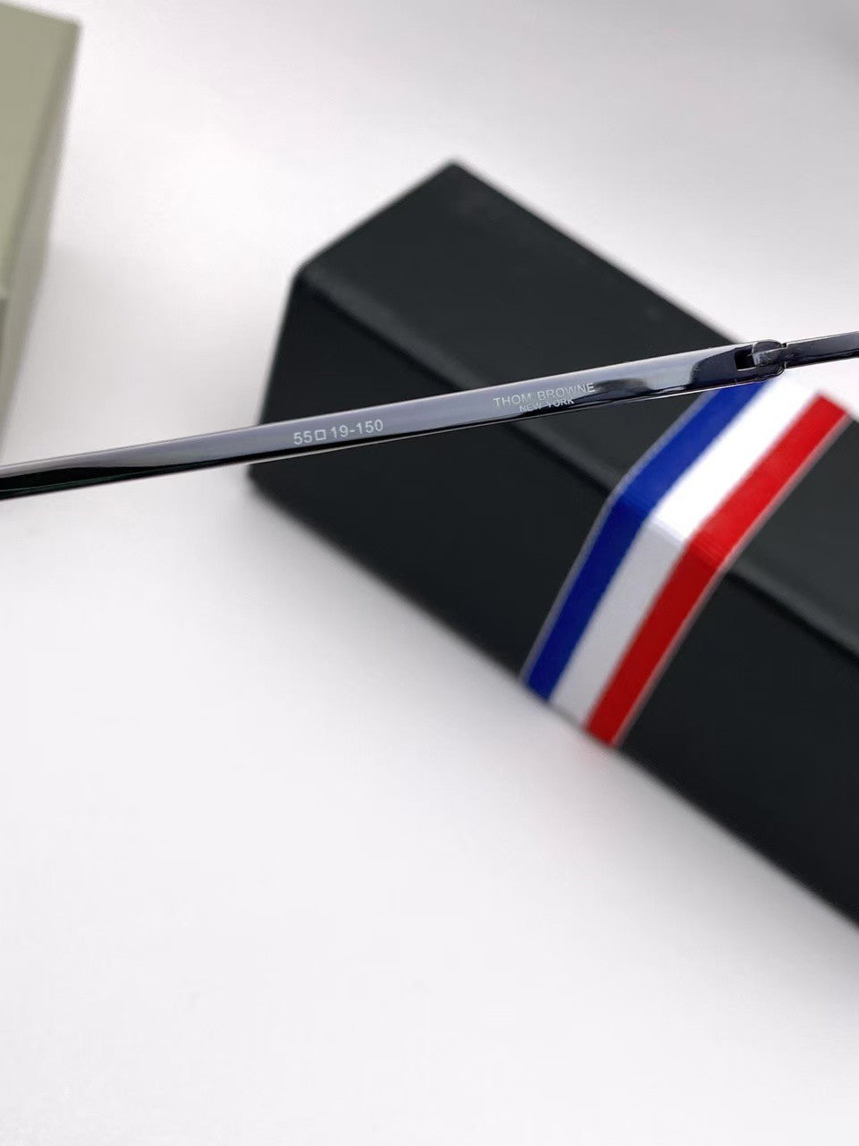 TBS124 Unisex double-bridge sunglasses THOM TREND