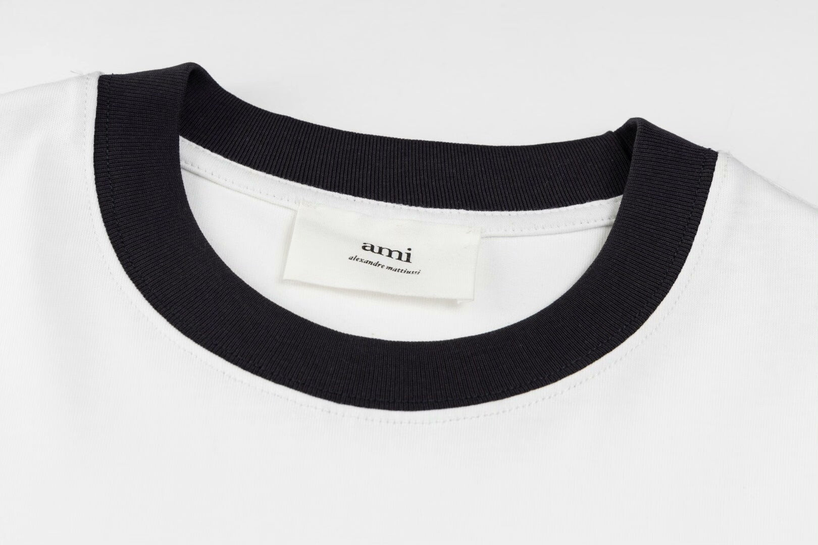 Unisex letter T-shirt  TREND