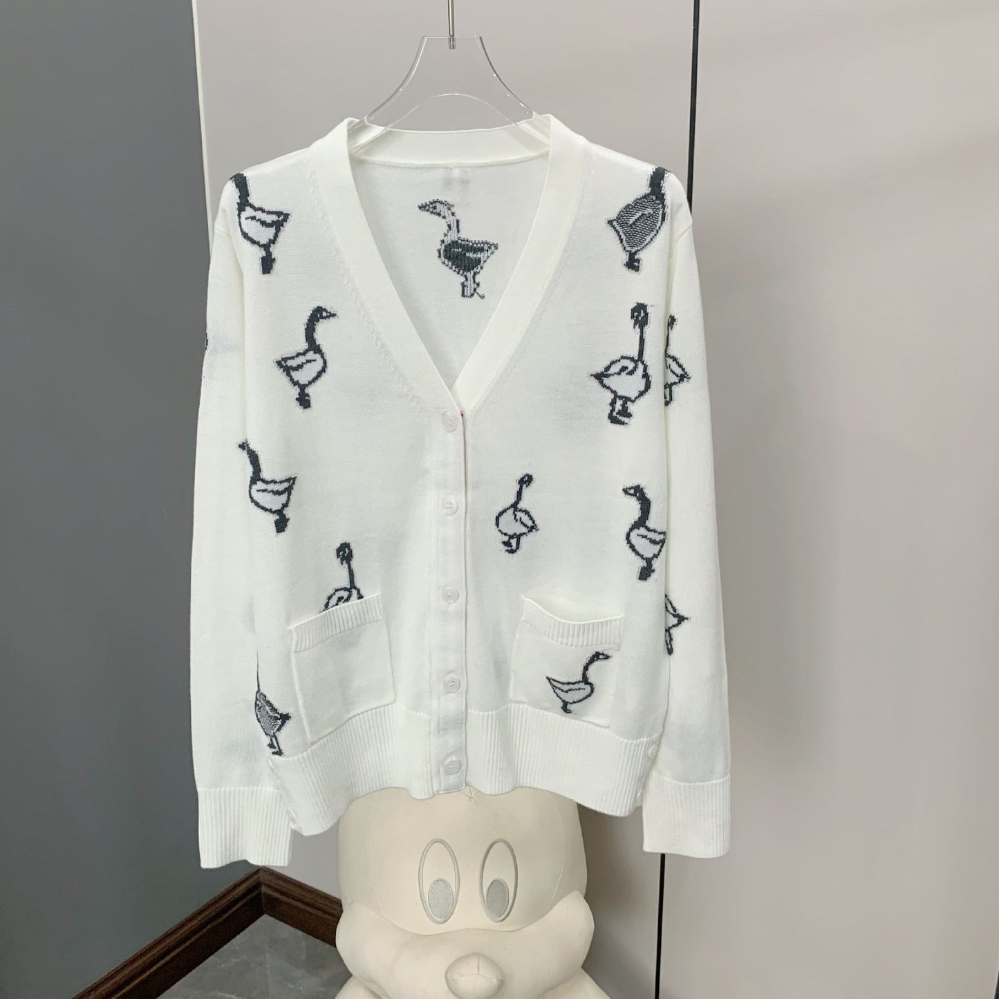2025SS  Women's Swan Intarsia Knit Cardigan THOM TREND