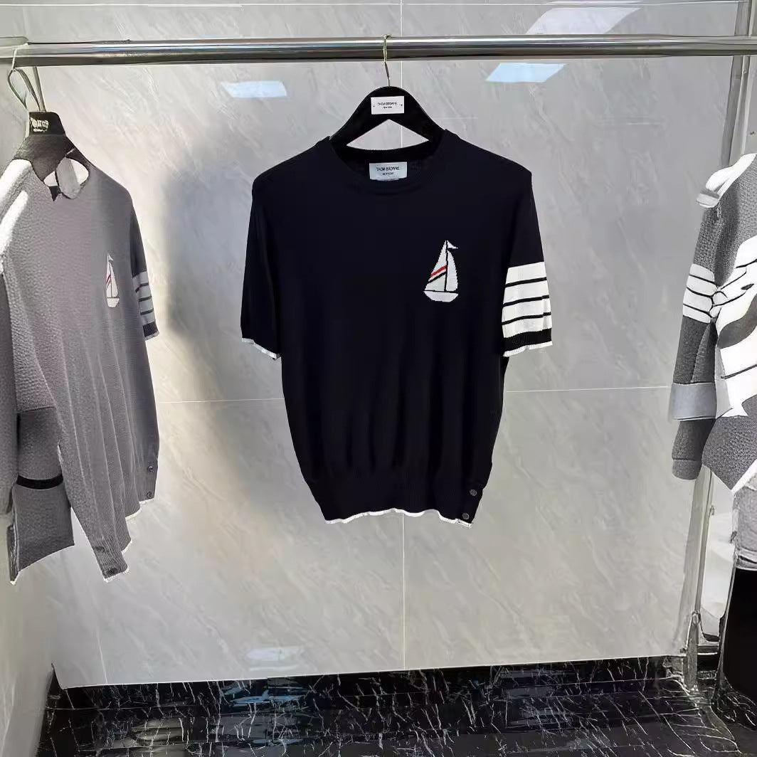 Short-sleeved T-shirt pleated skirt suit（副本） THOM TREND