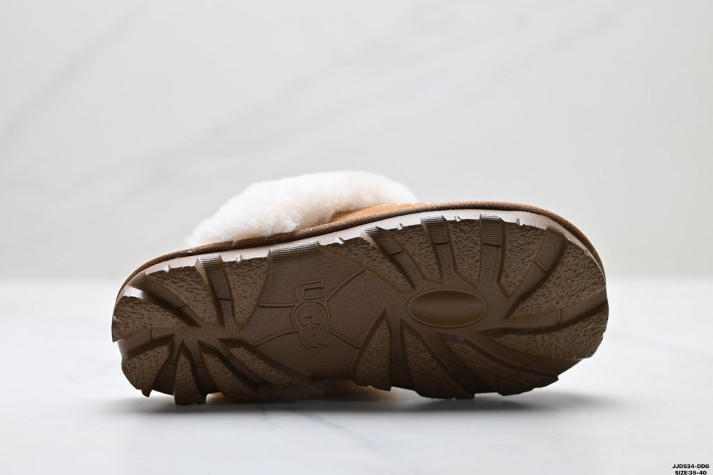 UGG Slipper Evolution Shearling Closed-Toe Slippers - product image 9