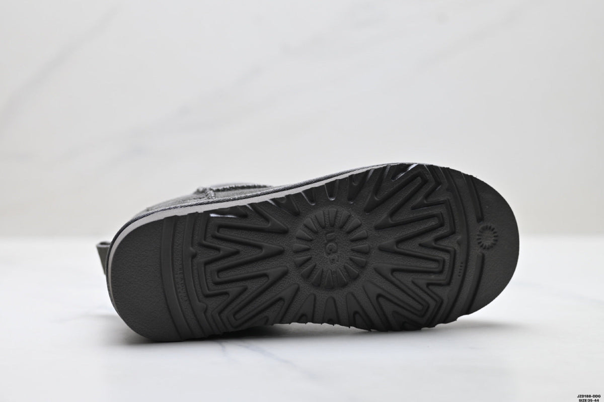 UGG Classic Ultra Mini Platform Ankle Boots - product image 9
